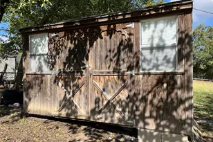 507 Lake Shore Dr, Ennis, TX 75119 - Photo 22