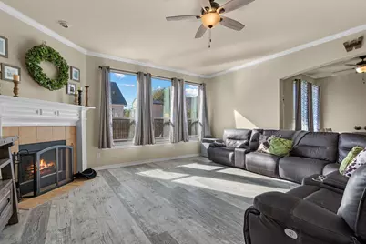 812 Sugar Hill Avenue, Cleburne, TX 76033 - Photo 2