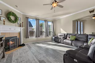 812 Sugar Hill Ave, Cleburne, TX 76033 - Photo 2