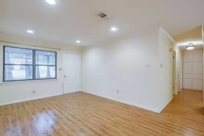 856 Broadway Avenue, Euless, TX 76040 - Photo 6