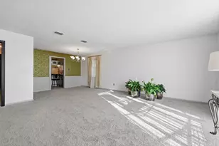 910 Rockwall St, McKinney, TX 75069 - Photo 6