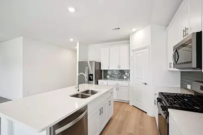 613 Marigold Hill Way, McKinney, TX 75071 - Photo 2