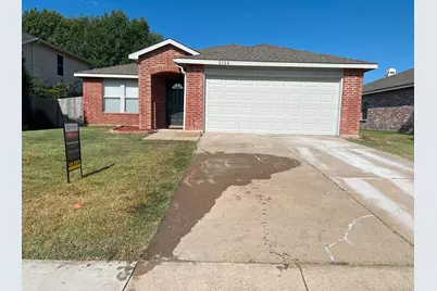 8504 Seven Oaks Lane, Denton, TX 76210 - Photo 2