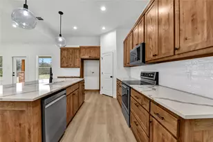 323 Rita Rdg Ct, Millsap, TX 76066 - Photo 12