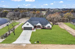 323 Rita Rdg Ct, Millsap, TX 76066 - Photo 2