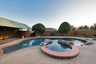 2804 Wood Wind Dr, Pantego, TX 76013 - Photo 32