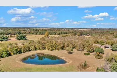 556 Wildwood Trail, Lorena, TX 76655 - Photo 4