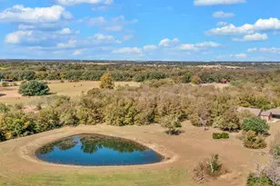 556 Wildwood Trail, Lorena, TX 76655 - Photo 4