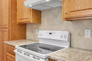 556 Wildwood Trail, Lorena, TX 76655 - Photo 16