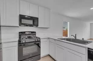 11325 Rodeo Dr, Providence Village, TX 76227 - Photo 14