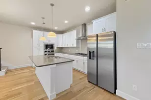 5704 Woodlands Dr, The Colony, TX 75056 - Photo 6