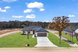 319 Rita Rdg Ct, Millsap, TX 76066 - Photo 2