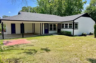 611 Hickory, Hughes Springs, TX 75656 - Photo 8