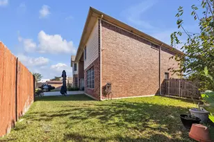 2244 Condor St, Grand Prairie, TX 75052 - Photo 34