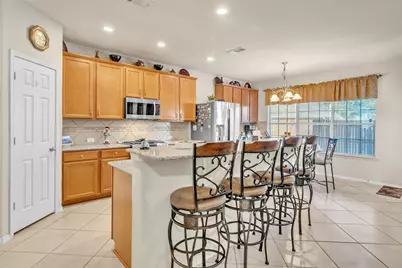 2244 Condor Street, Grand Prairie, TX 75052 - Photo 8