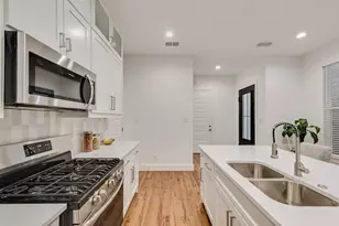 219 W Yarmouth St, Dallas, TX 75208 - Photo 12