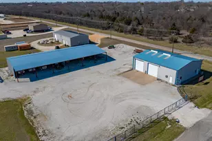 510 Locust St, Whitesboro, TX 76273 - Photo 1