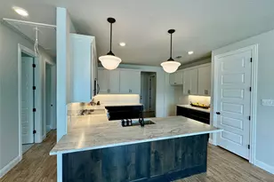 9720 Thorncrown Ln, Fort Worth, TX 76179 - Photo 6