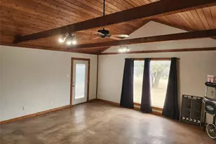 200 Pembrook Dr, Breckenridge, TX 76424 - Photo 6