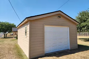 200 Pembrook Dr, Breckenridge, TX 76424 - Photo 18