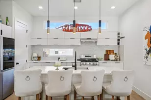 145 N Henderson Ave, Dallas, TX 75214 - Photo 18