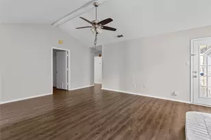 1122 Glen Creek Dr, Mansfield, TX 76063 - Photo 6