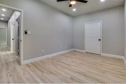 208 Splitrail Drive, Mabank, TX 75143 - Photo 22