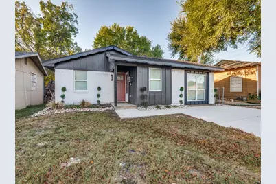 2117 Beaumont Street, Grand Prairie, TX 75051 - Photo 2