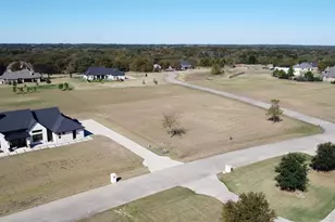 1255 Shadow Lakes Dr, Wills Point, TX 75169 - Photo 1