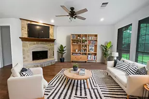 1600 Country Walk Dr, McKinney, TX 75071 - Photo 2