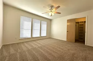 724 Cory St, Grapevine, TX 76051 - Photo 8