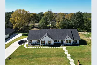 206 Splitrail Drive, Mabank, TX 75143 - Photo 2