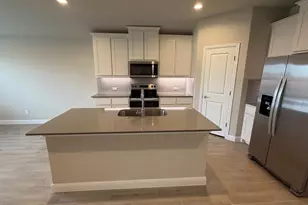 1704 River Bend Rd, Burleson, TX 76028 - Photo 4