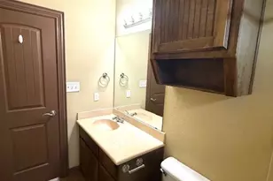 2410 S 2nd St, Waco, TX 76706 - Photo 32