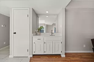 728 Heatherwood Dr, Grapevine, TX 76051 - Photo 8