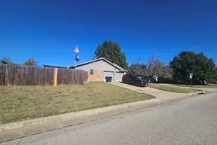 520 Post Oak Ln, Burleson, TX 76028 - Photo 30