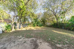 5006 Bartlett Ave, Dallas, TX 75216 - Photo 16