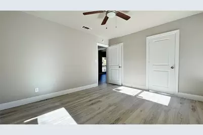 4133 Alamo Avenue, Fort Worth, TX 76107 - Photo 12