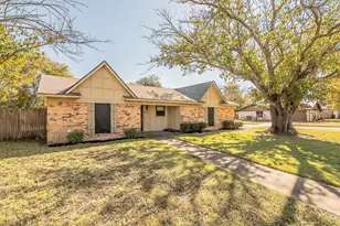 1700 Brookhaven St, Cleburne, TX 76033 - Photo 2