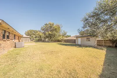 1700 Brookhaven Street, Cleburne, TX 76033 - Photo 36