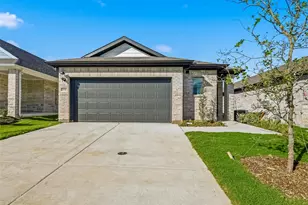 506 Clover Crk Dr, McKinney, TX 75071 - Photo 2