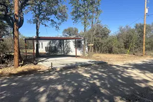 367 Sleepy Meadow Dr, Bridgeport, TX 76426 - Photo 2