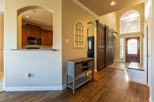 804 W Bend Blvd, Burleson, TX 76028 - Photo 12