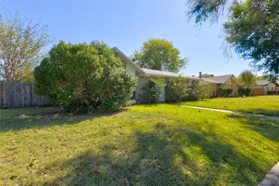 1833 Clark Trail, Grand Prairie, TX 75052 - Photo 2