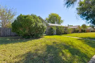 1833 Clark Trail, Grand Prairie, TX 75052 - Photo 2