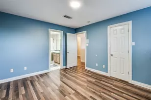 1805 Old Oak Dr, Arlington, TX 76012 - Photo 20