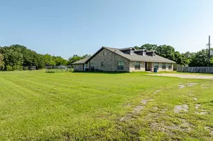 2437 State Hwy 22, Whitney, TX 76692 - Photo 6