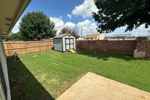 424 Shady Shore Ln, Crowley, TX 76036 - Photo 32