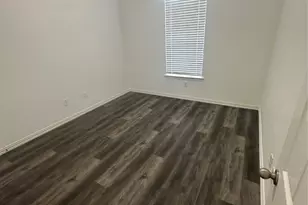 424 Shady Shore Ln, Crowley, TX 76036 - Photo 4