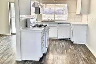 834 Quebec Dr, Garland, TX 75040 - Photo 4